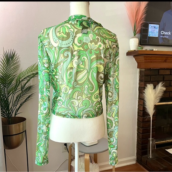 Vintage š Sheer Green Abstract Long Sleeve Cropped Button Up Top ⢠- Picture 2 of 3